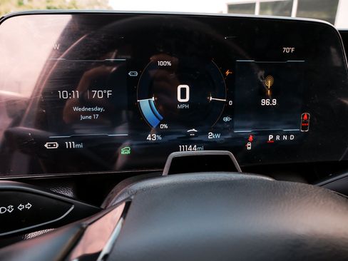 Used 2024 Chevrolet Equinox EV RS AWD/4WD image 21