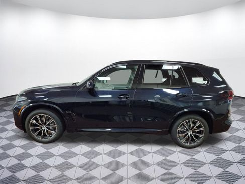 Used 2026 BMW X5 xDrive40i w/ Executive Package image 2
