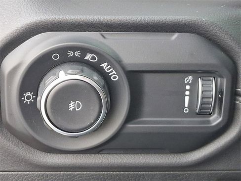 Used 2024 Jeep Wrangler Sahara w/ Safety Group image 23