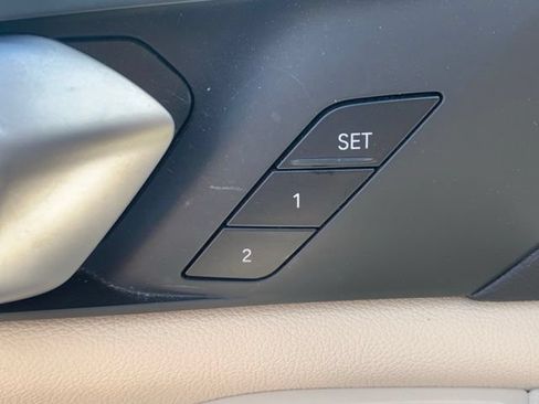 Used 2021 BMW X5 xDrive40i w/ Premium Package AWD/4WD image 9