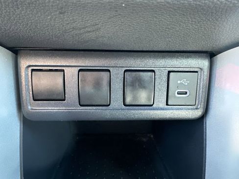 Used 2024 Toyota Corolla Cross AWD Hybrid image 40