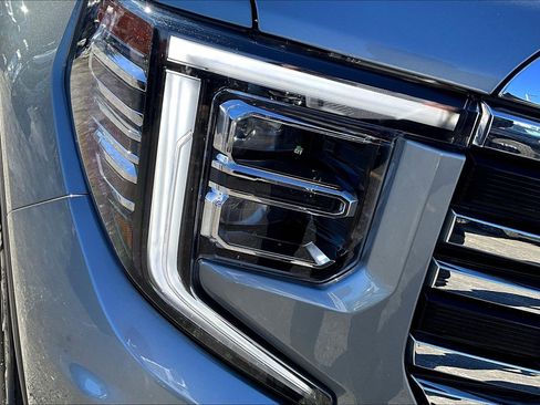 Used 2024 GMC Sierra 1500 SLT image 23