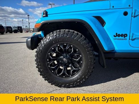 Used 2021 Jeep Wrangler Unlimited Sahara image 18