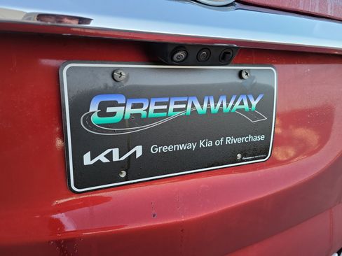 Used 2024 Buick Enclave Premium image 40