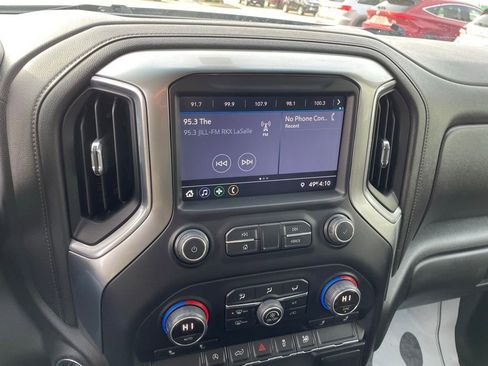 Used 2019 Chevrolet Silverado 1500 RST image 18