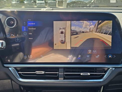 Used 2026 Chevrolet Equinox EV LT AWD/4WD image 30