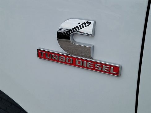 Used 2024 RAM 2500 Big Horn image 17