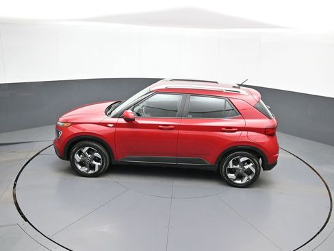 Certified 2023 Hyundai Venue Limited FWD image 40