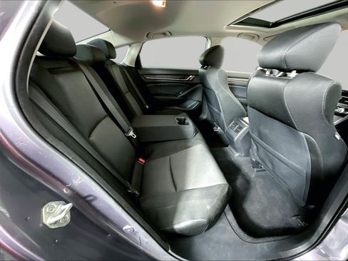 Used 2018 Honda Accord EX image 25