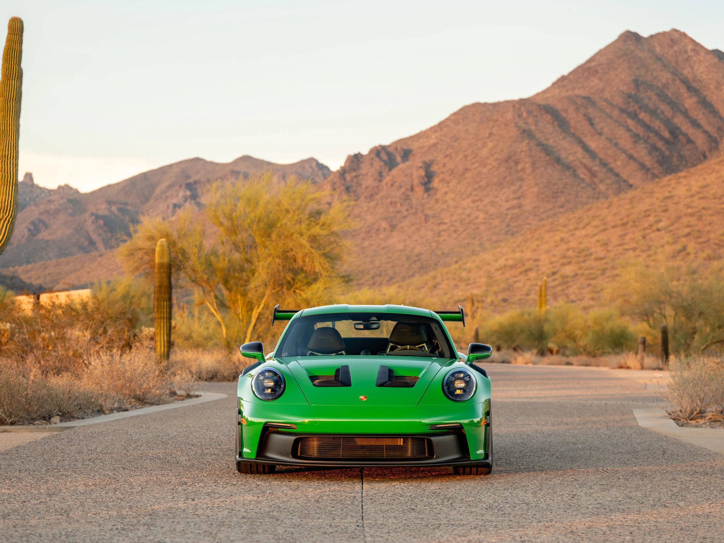Used 2025 Porsche 911 GT3 RS RWD image 3