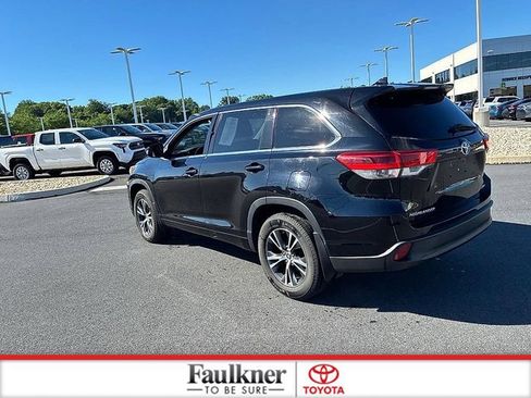 Certified 2018 Toyota Highlander Plus AWD/4WD image 13