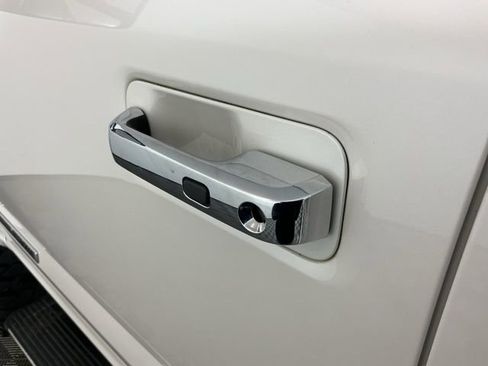 Used 2018 Ford F350 Lariat w/ Lariat Ultimate Package image 12