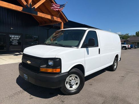 Used 2017 Chevrolet Express 2500 w/ Cold Climate Package RWD image 1