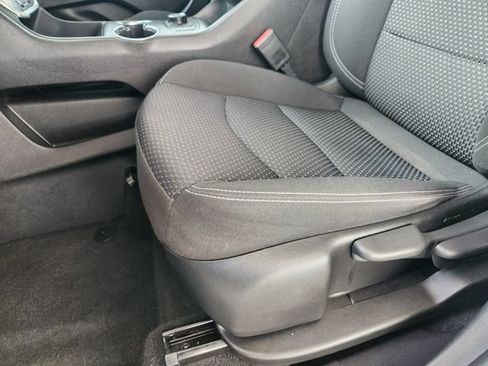 Used 2024 GMC Terrain SLE FWD image 23