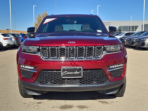 Used 2024 Jeep Grand Cherokee Limited w/ Luxury Tech Group II image 10