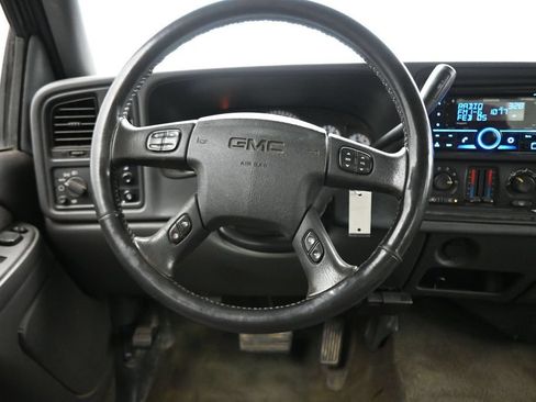 Used 2003 GMC Sierra 2500 SLE w/ Snow Plow Prep Package AWD/4WD image 14