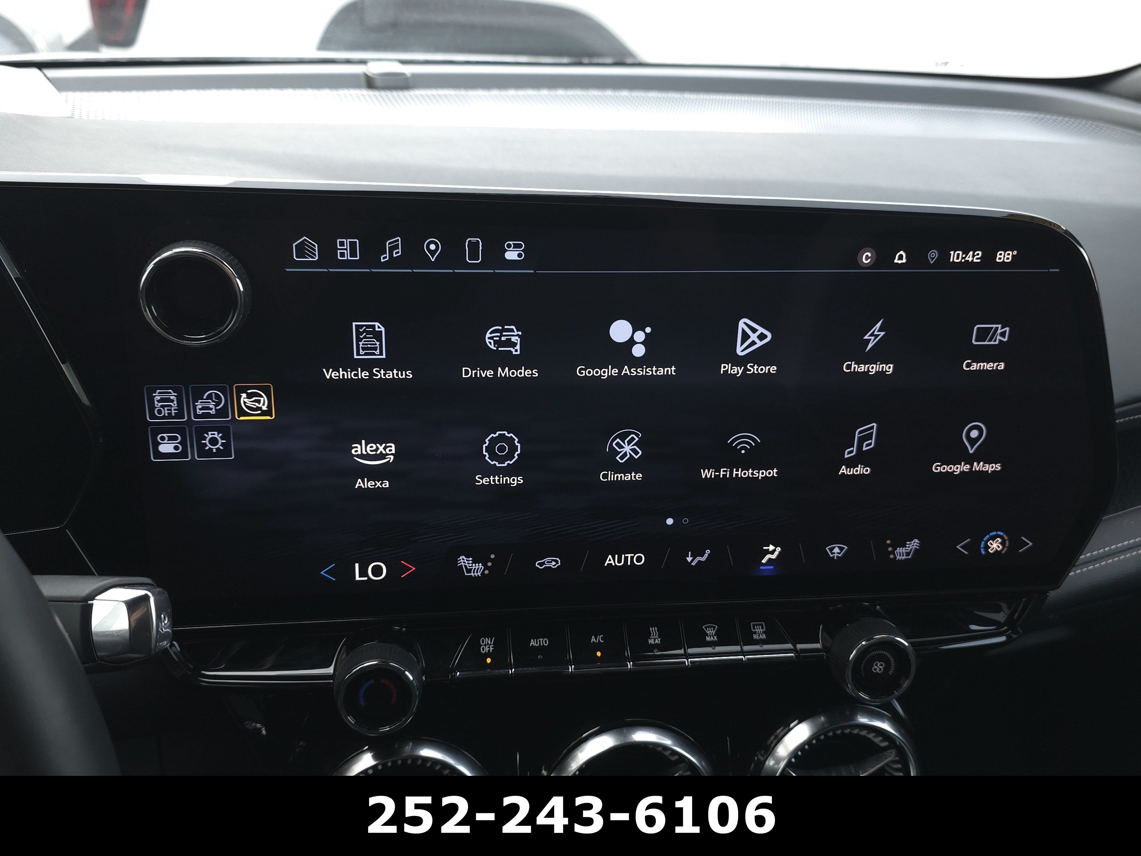 Used 2025 Chevrolet Blazer EV LT AWD/4WD image 17