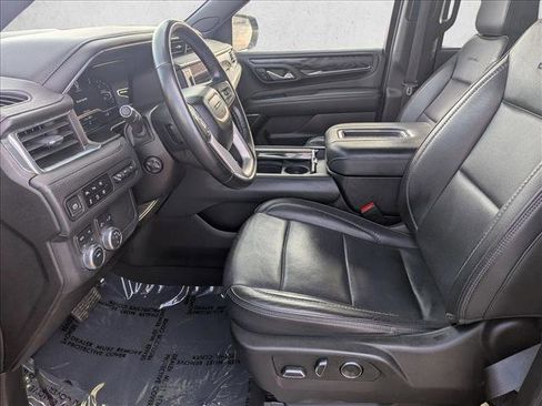 Used 2023 GMC Yukon Denali image 11