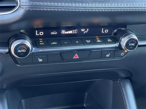 Used 2024 MAZDA MAZDA3 s image 14