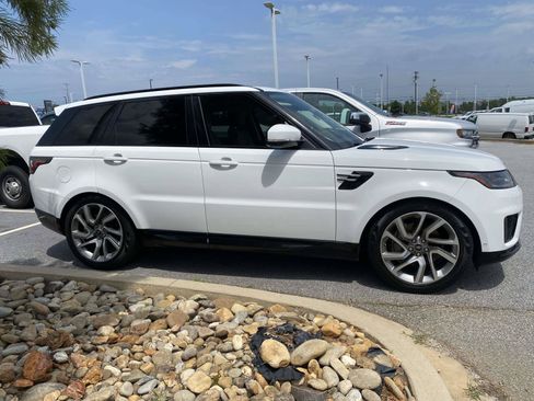 Used 2018 Land Rover Range Rover Sport HSE AWD/4WD image 8