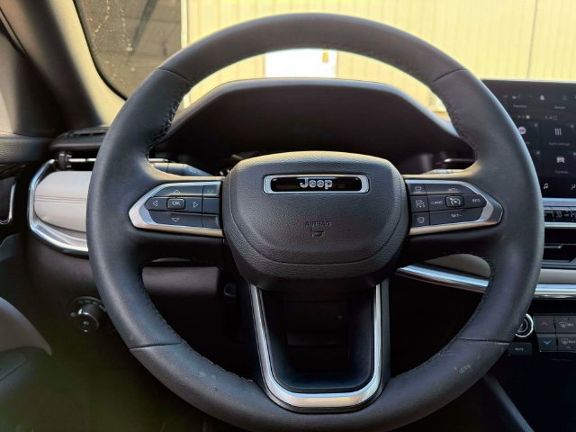 Used 2023 Jeep Compass Limited AWD/4WD image 22