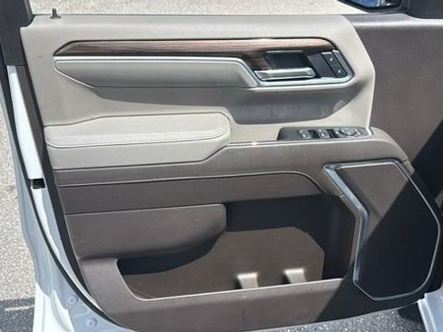 Used 2025 Chevrolet Silverado 1500 LT RWD image 18