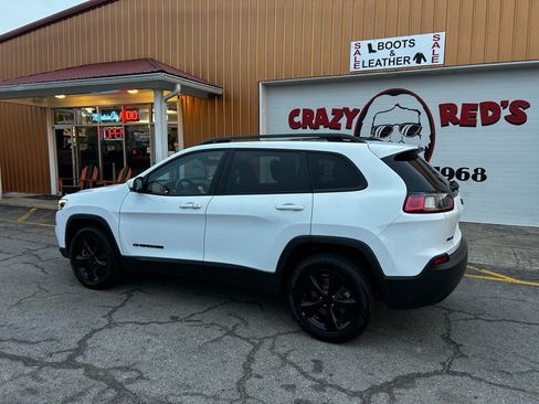 Used 2019 Jeep Cherokee Latitude Plus image 7