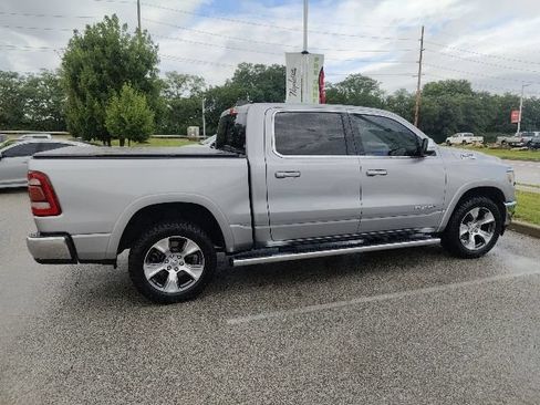 Used 2019 RAM 1500 Laramie AWD/4WD image 19