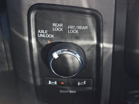 Used 2018 RAM 2500 Power Wagon w/ Leather & Luxury Group image 28