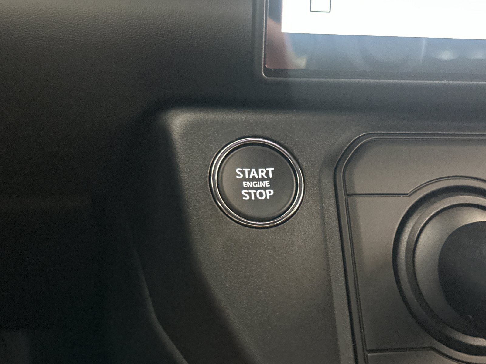 New 2026 Land Rover Defender 110 X-Dynamic SE AWD/4WD image 21