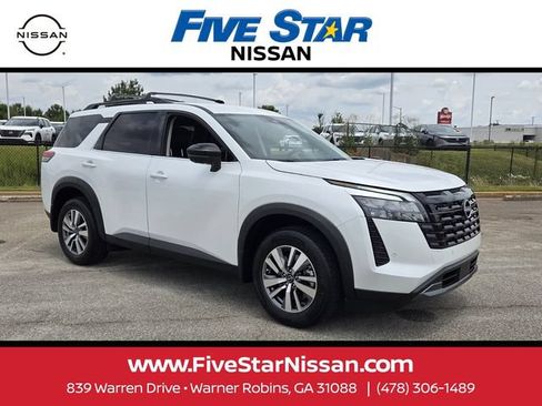 New 2026 Nissan Pathfinder SL FWD image 1