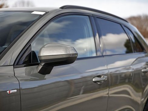 Certified 2025 Audi Q3 2.0T Premium w/ Convenience Package image 11