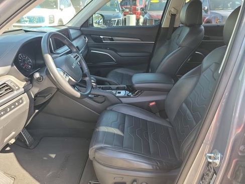 Used 2022 Kia Telluride SX w/ SX Prestige Package AWD/4WD image 18