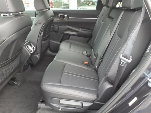 New 2026 Kia Sorento EX AWD/4WD image 11