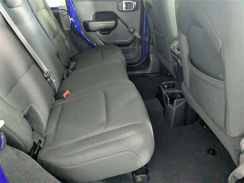 Used 2018 Jeep Wrangler Unlimited Sport image 27
