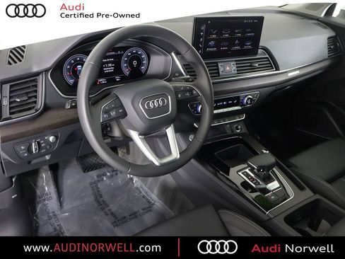Certified 2023 Audi Q5 2.0T Prestige AWD/4WD image 2