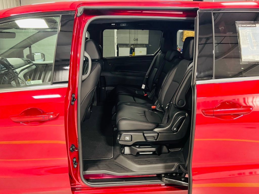 New 2026 Honda Odyssey Sport-L image 24