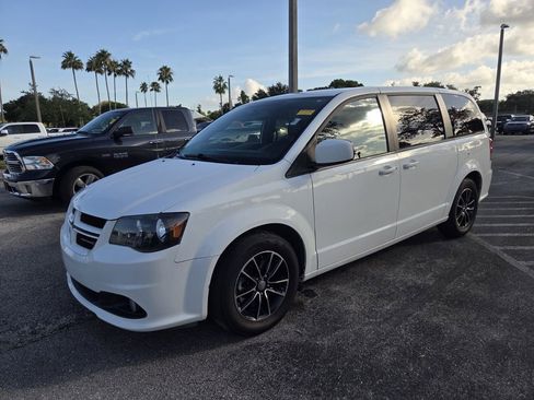 Used 2018 Dodge Grand Caravan GT FWD image 3