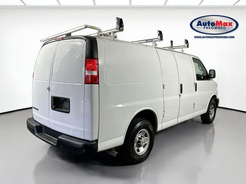 Used 2022 Chevrolet Express 2500 w/ Driver Convenience Package RWD image 7