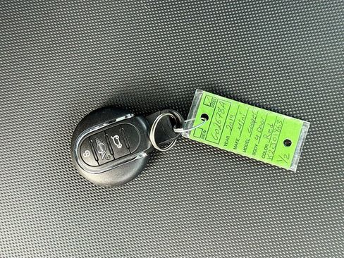 Used 2019 MINI Cooper 4-Door Hardtop w/ Signature Upholstery Package image 37