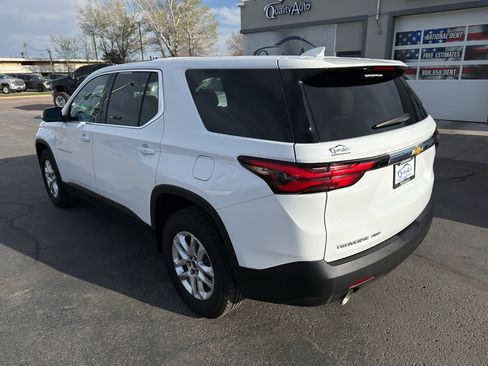 Used 2023 Chevrolet Traverse LS image 8