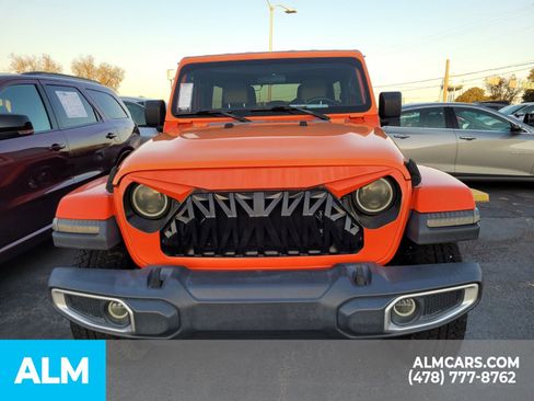 Used 2018 Jeep Wrangler Unlimited Sahara image 16