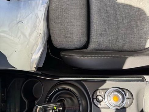 Used 2020 MINI Cooper Clubman S image 12