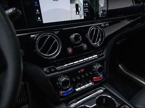 Used 2025 Rolls-Royce Ghost AWD/4WD image 36