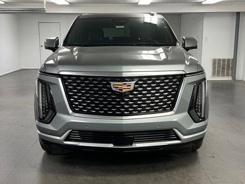 New 2026 Cadillac Escalade Luxury w/ Touring Package image 8