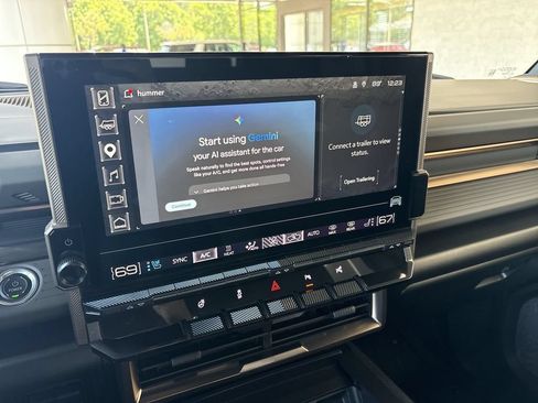 Certified 2024 GMC Hummer EV 2X AWD/4WD image 13