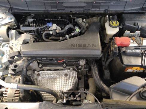 Used 2016 Nissan Rogue SV image 30