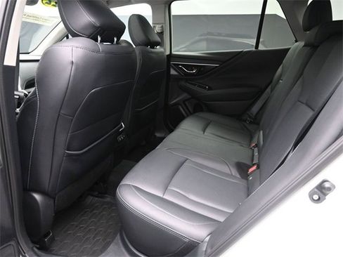 Used 2022 Subaru Outback Limited image 24