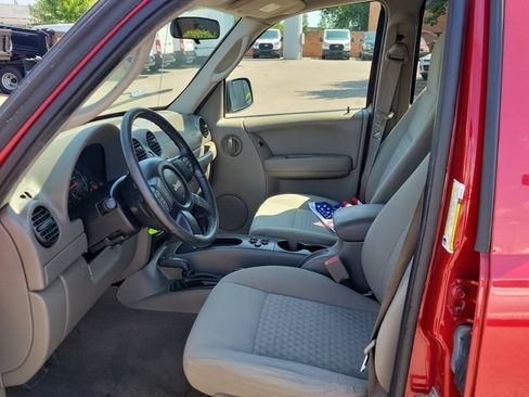 Used 2007 Jeep Liberty Sport AWD/4WD image 19