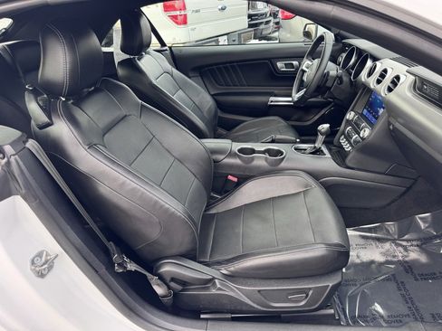 Used 2020 Ford Mustang Premium image 23